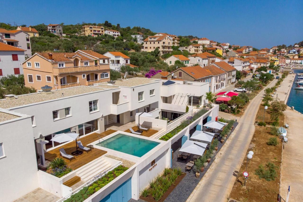 Maiora Luxury Island Suites Sali Bagian luar foto