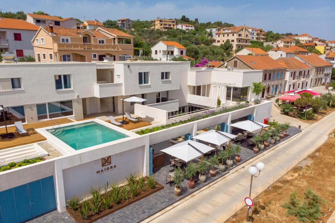 Maiora Luxury Island Suites Sali Bagian luar foto