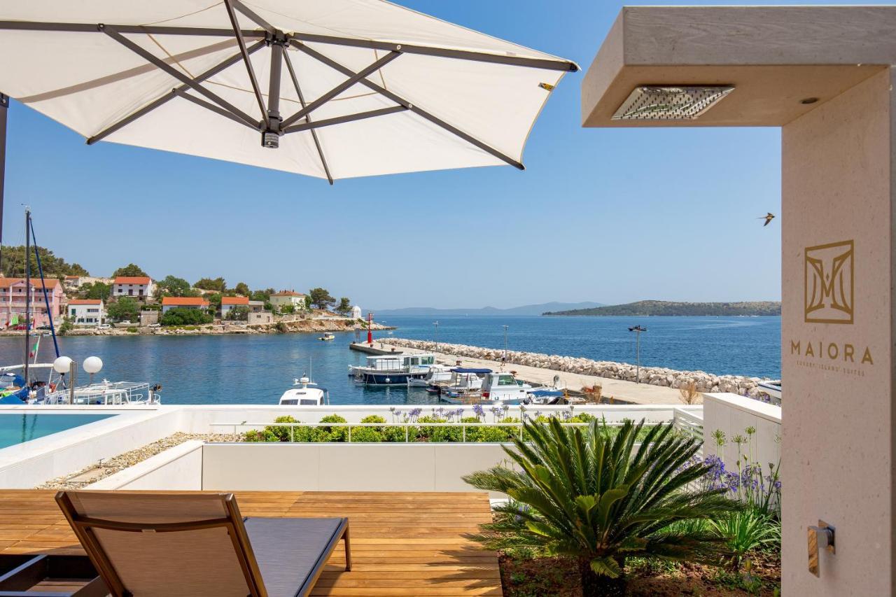 Maiora Luxury Island Suites Sali Bagian luar foto