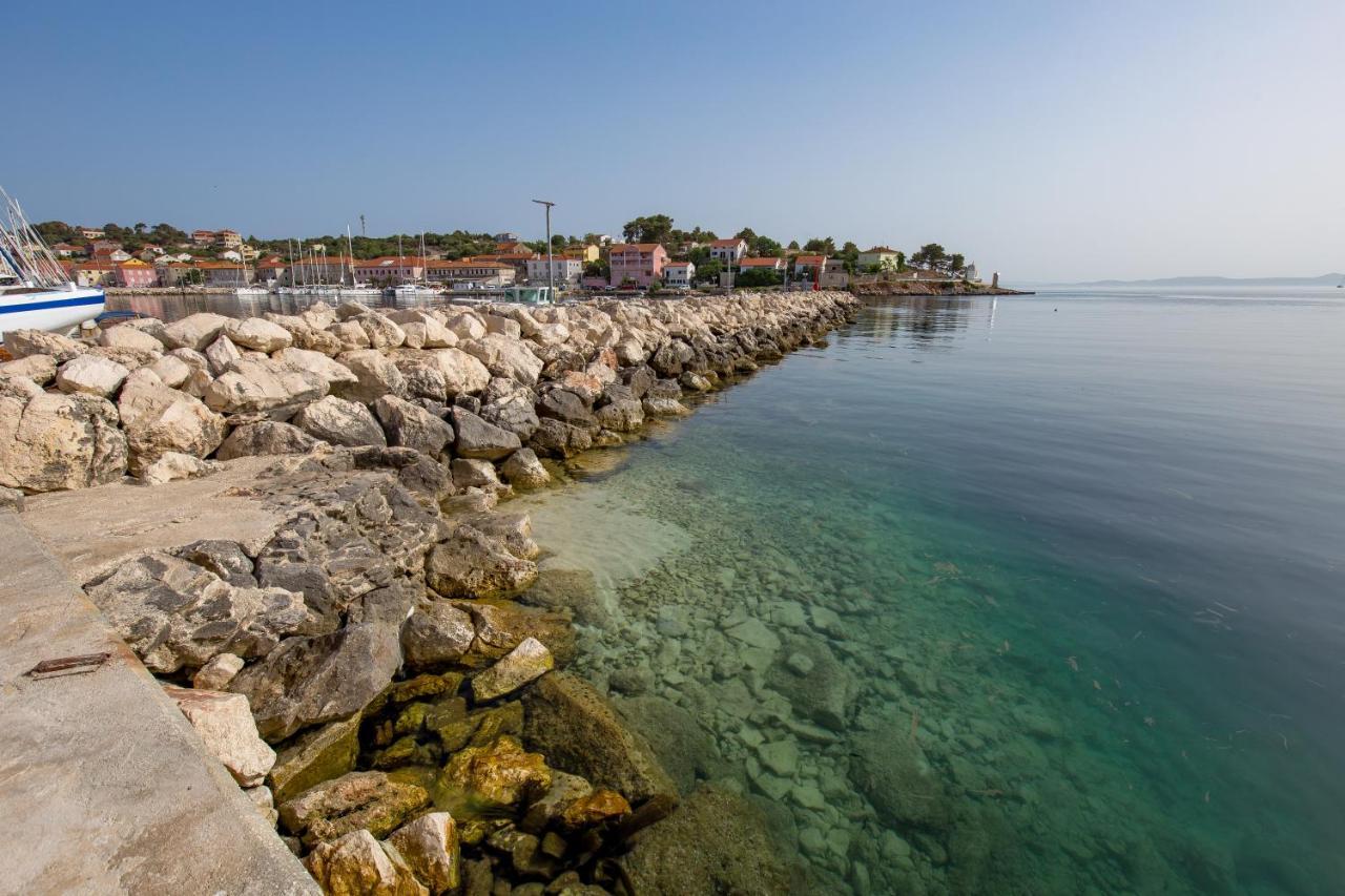 Maiora Luxury Island Suites Sali Bagian luar foto
